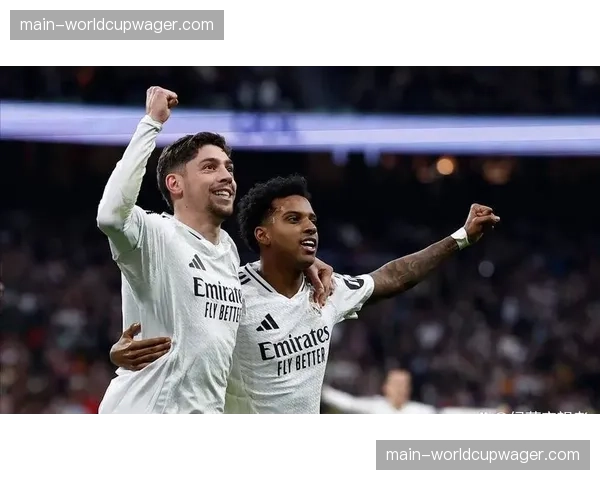 半场战报：皇马暂3-0领先格拉纳达，巴尔韦德世界波，罗德里戈双响